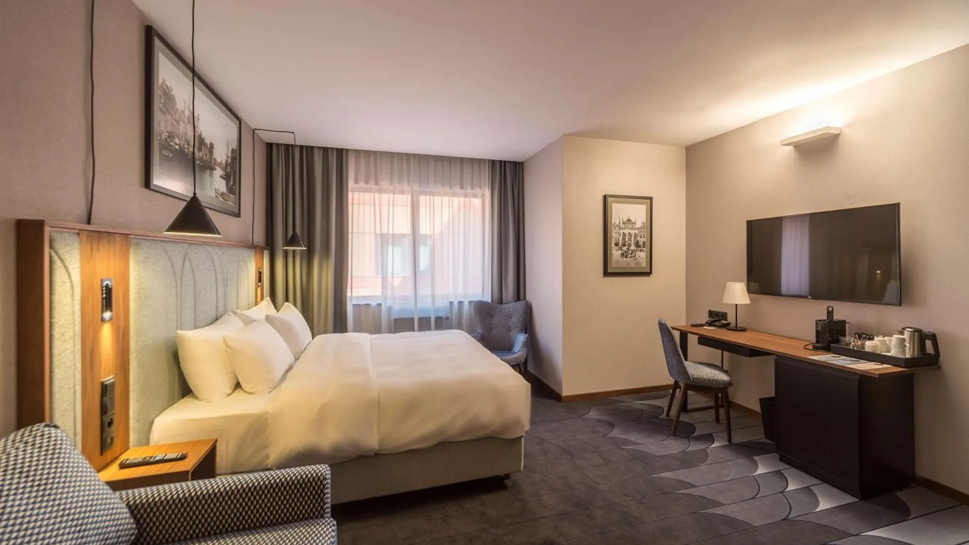Radisson Hotel & Suites, Gdansk, Wyspa Spichrzow  Γκντανσκ