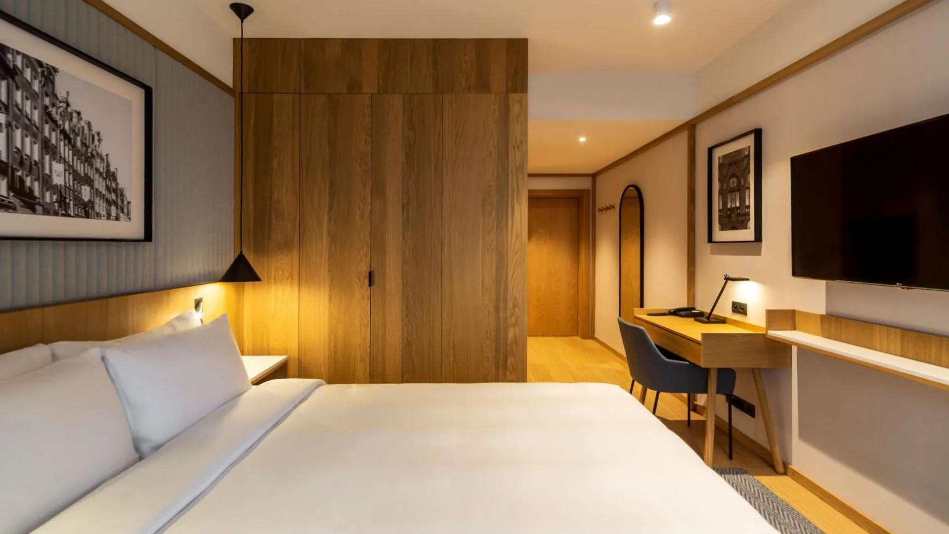 Radisson Hotel & Suites, Gdansk, Wyspa Spichrzow  Γκντανσκ